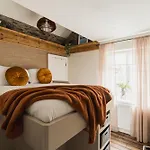 Ferry View Cottage, 3 Bed En-suite, Hot Tub * Боунес-он-Уиндермер