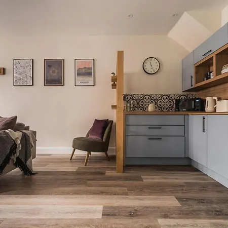 Ferry View Cottage, 3 Bed En-suite, Hot Tub *