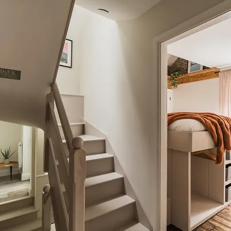 Ferry View Cottage, 3 Bed En-suite, Hot Tub Tatil Evi