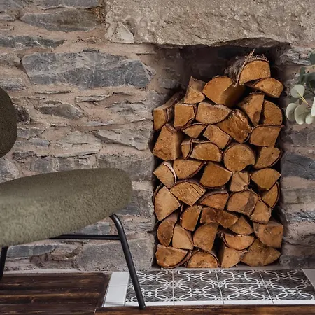 Ferry View Cottage, 3 Bed En-suite, Hot Tub Боунес-он-Уиндермер